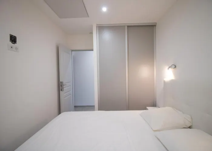 Superbe Neuf Climatise *